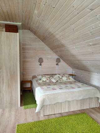 Гостевой дом Чибис Плес Семейный номер с балконом-5