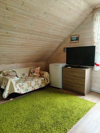 Гостевой дом Чибис Плес Семейный номер с балконом-7