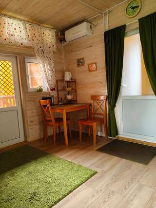 Гостевой дом Чибис Плес Семейный номер с балконом-4